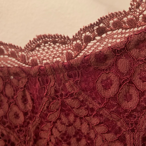 Lace Tank Top Solitaire - Picture 3 of 12